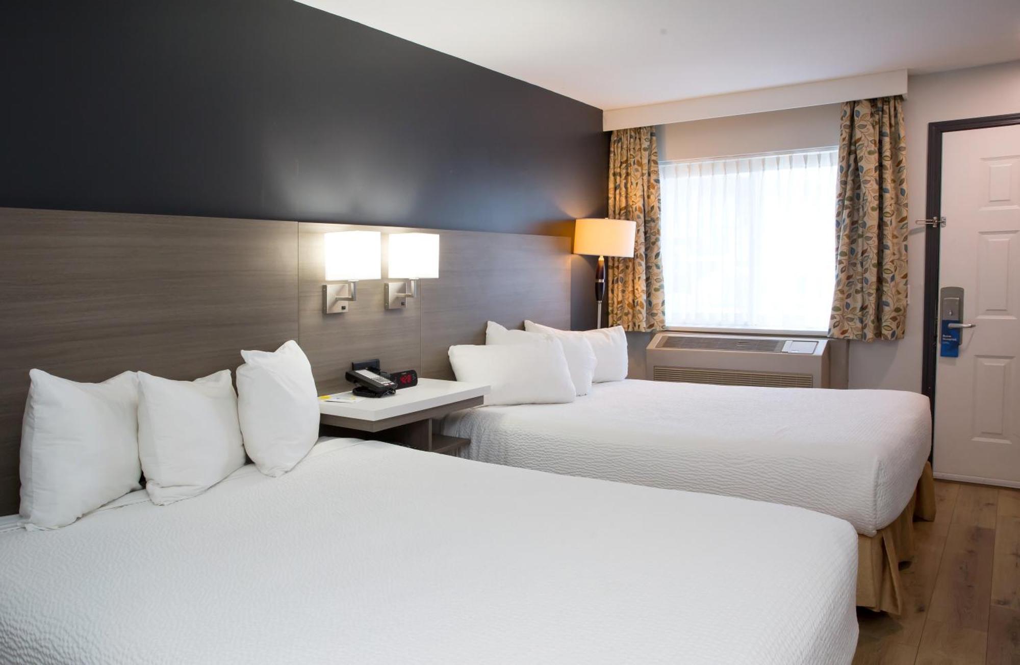 Days Inn By Wyndham Kelowna Buitenkant foto