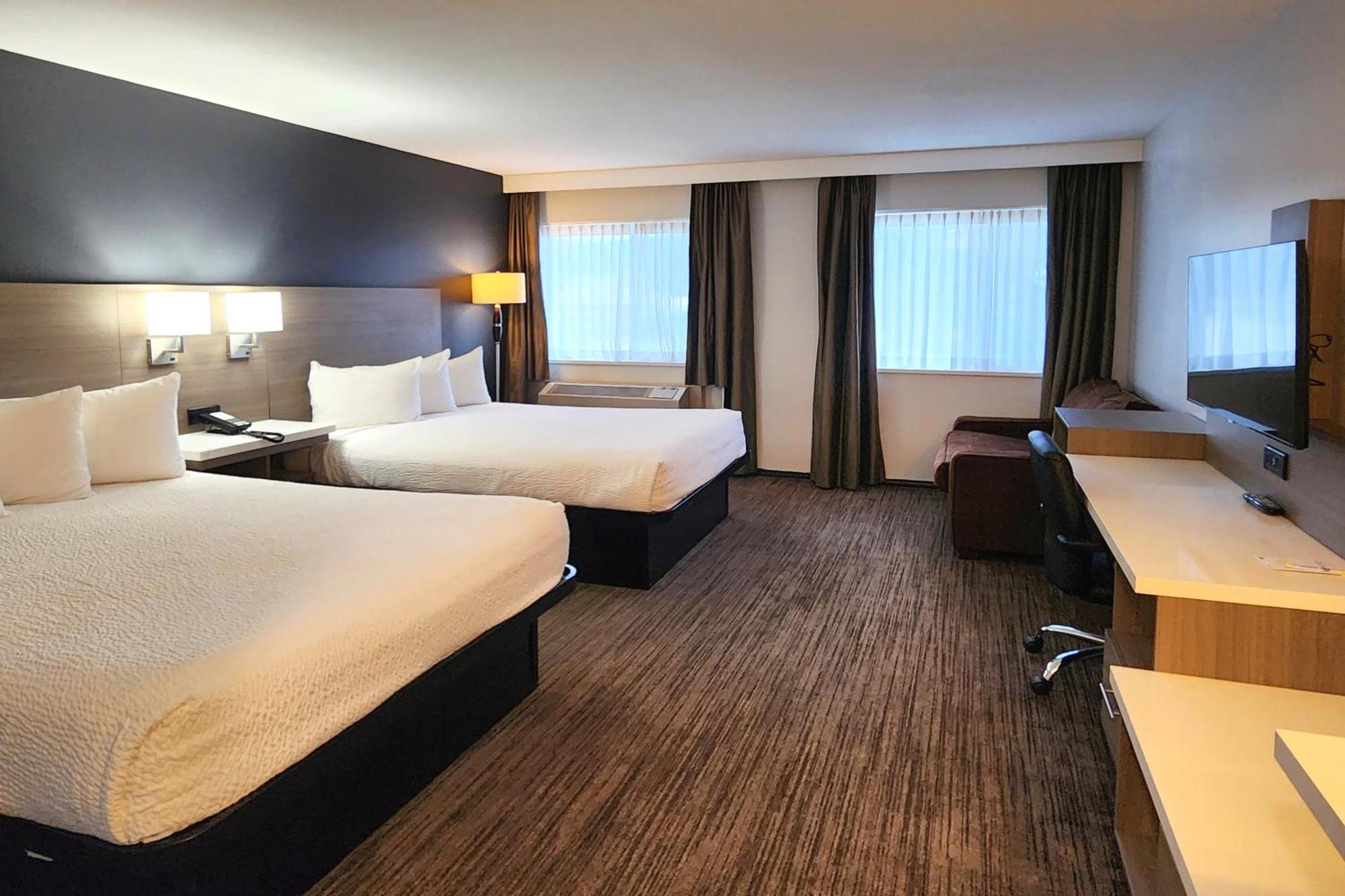 Days Inn By Wyndham Kelowna Buitenkant foto